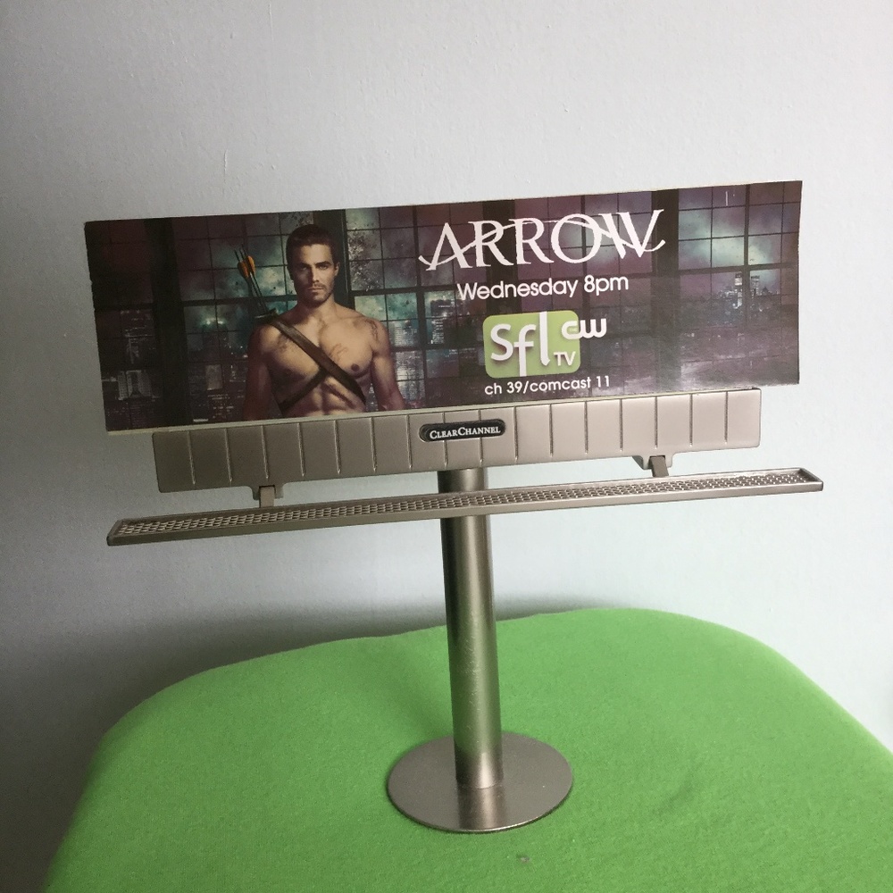 Arrow CW Mini Promotional Billboard Collectible